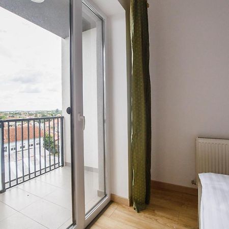 Sunny View 2 Bedroom Central Apartment Oradea Zewnętrze zdjęcie