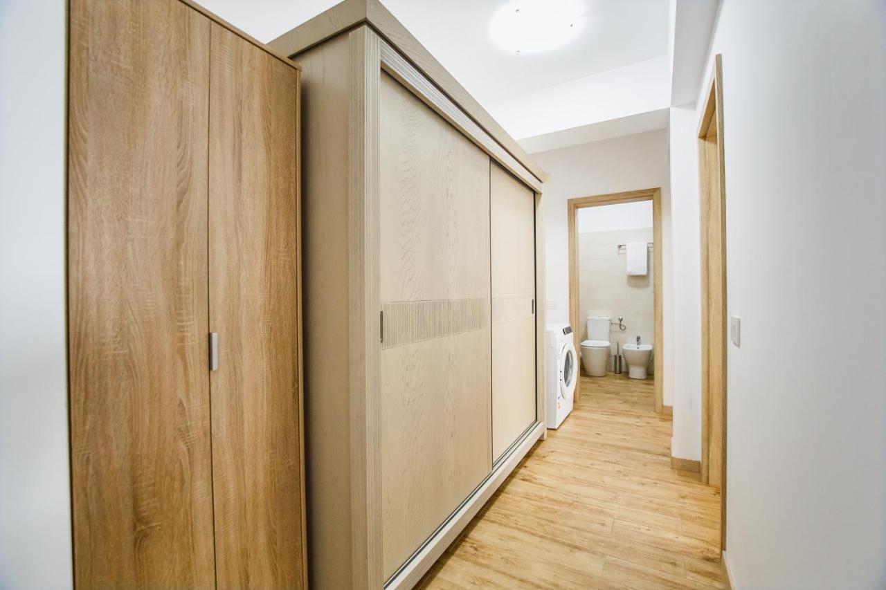 Sunny View 2 Bedroom Central Apartment Oradea Zewnętrze zdjęcie
