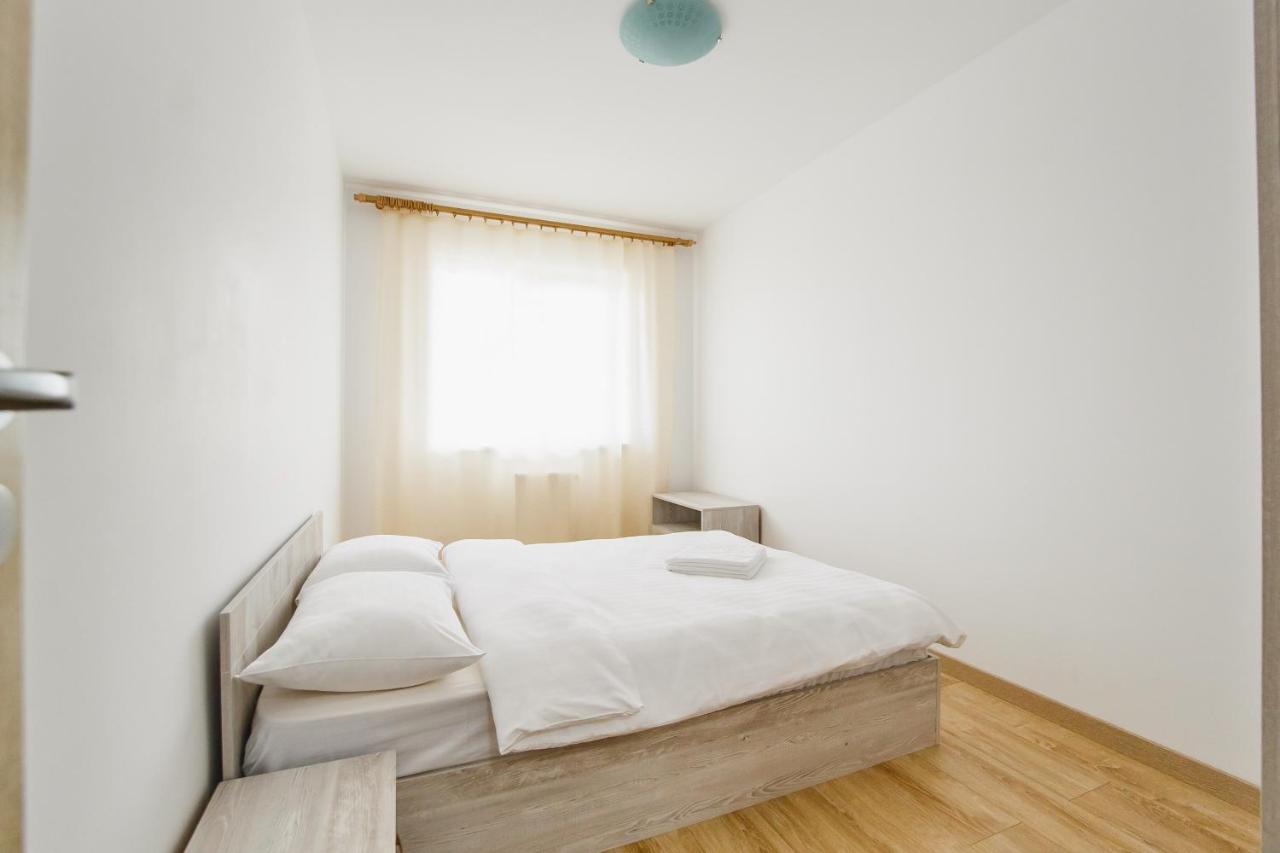 Sunny View 2 Bedroom Central Apartment Oradea Zewnętrze zdjęcie