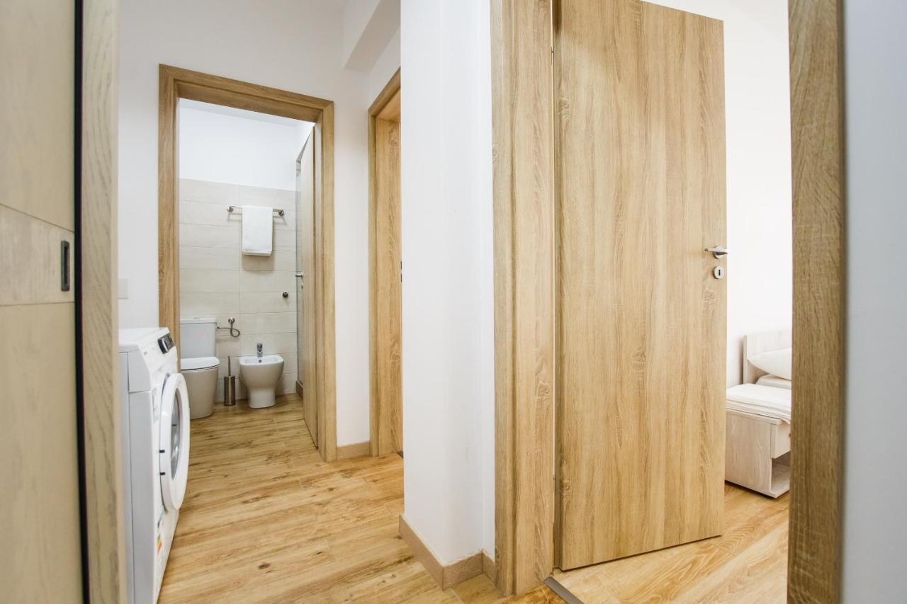 Sunny View 2 Bedroom Central Apartment Oradea Zewnętrze zdjęcie
